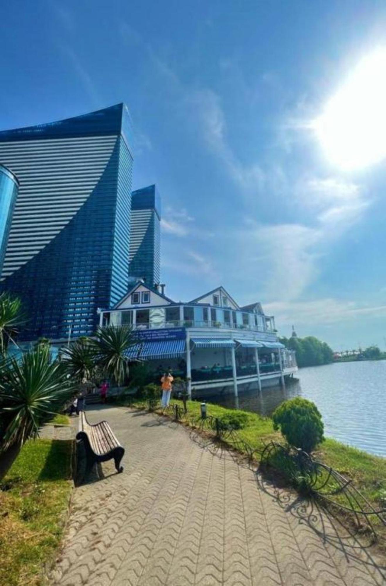 Sea View Orbi City Aparthotel Batumi Exterior foto